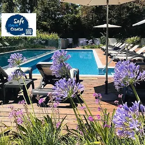 Bed & Breakfast Oasis Life